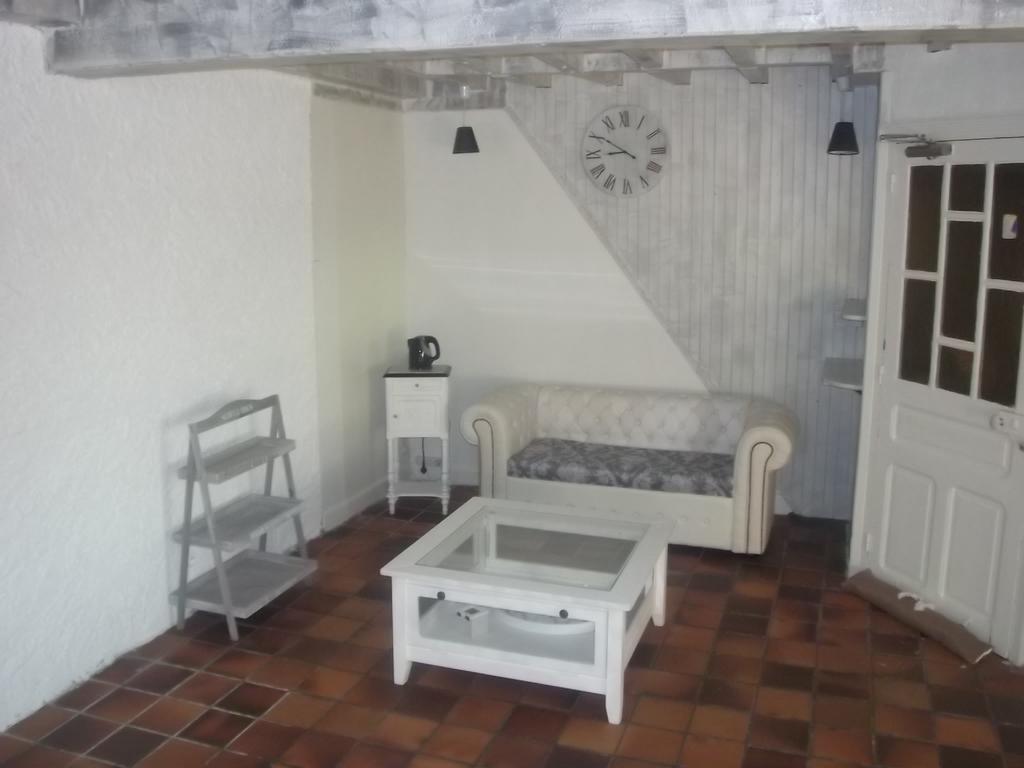 Bed and Breakfast Au Vieux Logis 63 Saint-Remy-sur-Durolle Екстер'єр фото