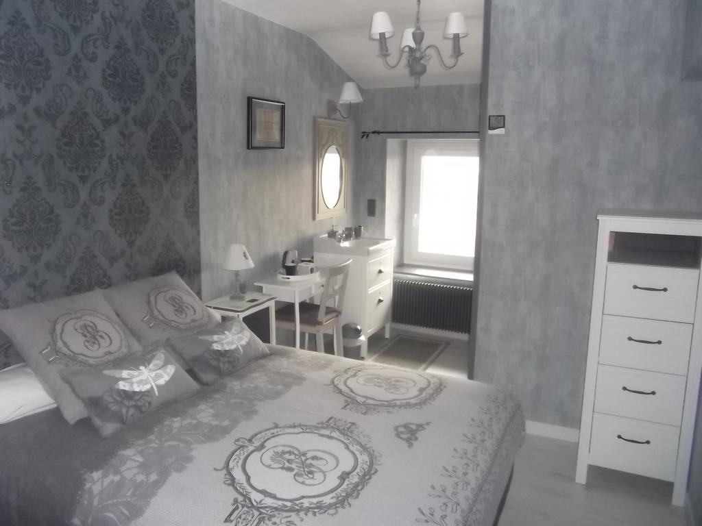 Bed and Breakfast Au Vieux Logis 63 Saint-Remy-sur-Durolle Екстер'єр фото